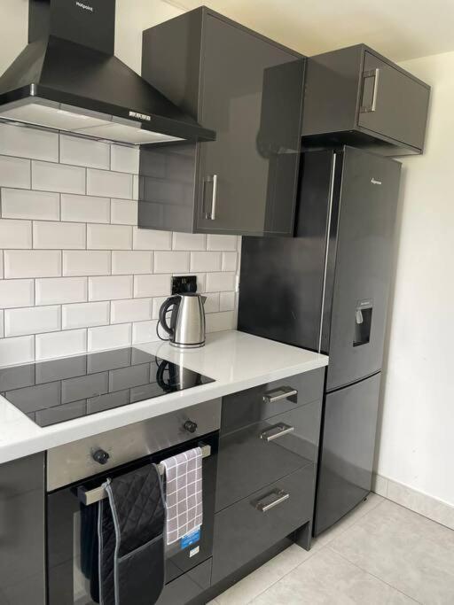 Grays Serviced Apartment Stifford Luaran gambar