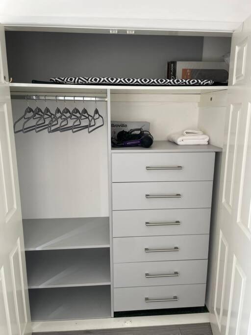Grays Serviced Apartment Stifford Luaran gambar